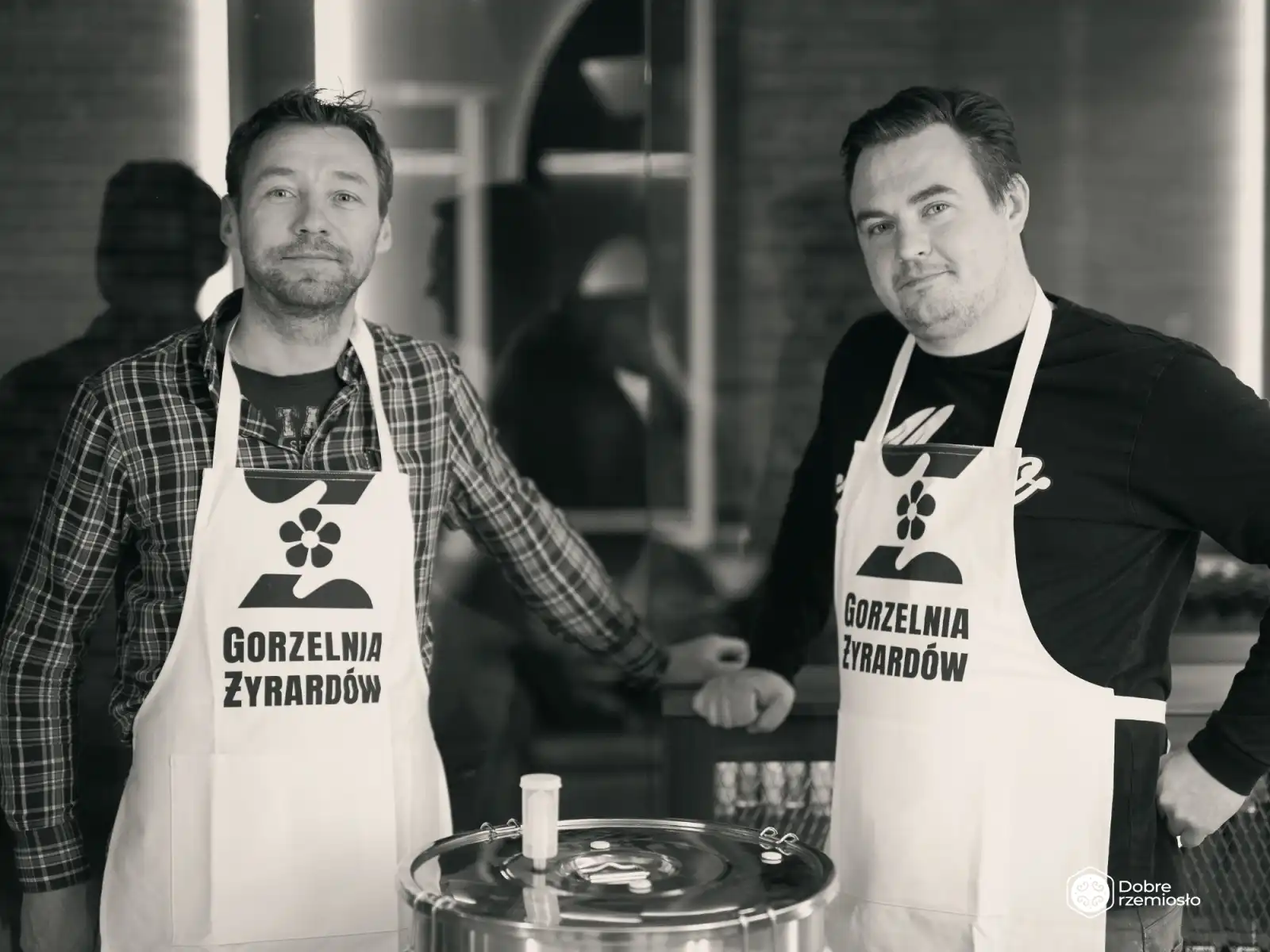 sylwetka rzemieślnika  Paweł Janiszewski i Cezary Jeznach